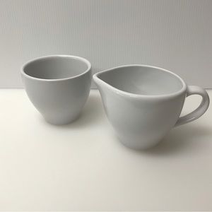 POTTERY BARN Great White Sugar & Creamer Set Off White READ